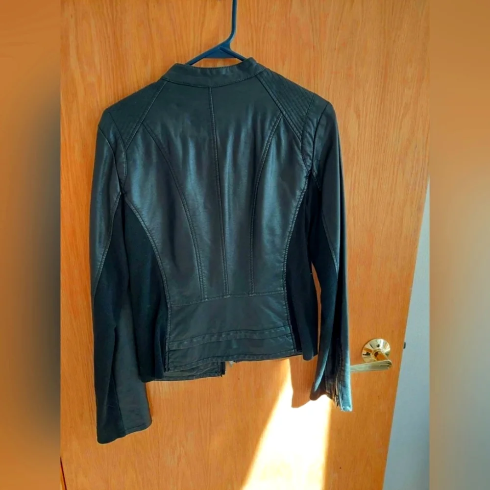 EXPRESS minus the leather moto jacket - Picture 2 of 4